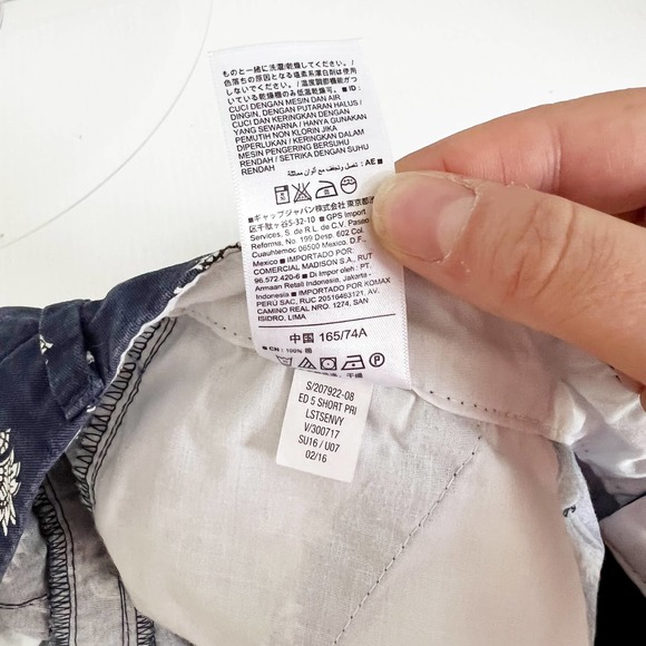 Old Navy Everyday Navy Blue Printed 100% Cotton Casual Shorts Women's Size 10 - Picture 6 of 7